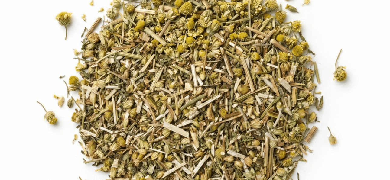 Geschnittene BIO Kamillenblüten von OmVeda für warme und kalte Teeaufgüsse